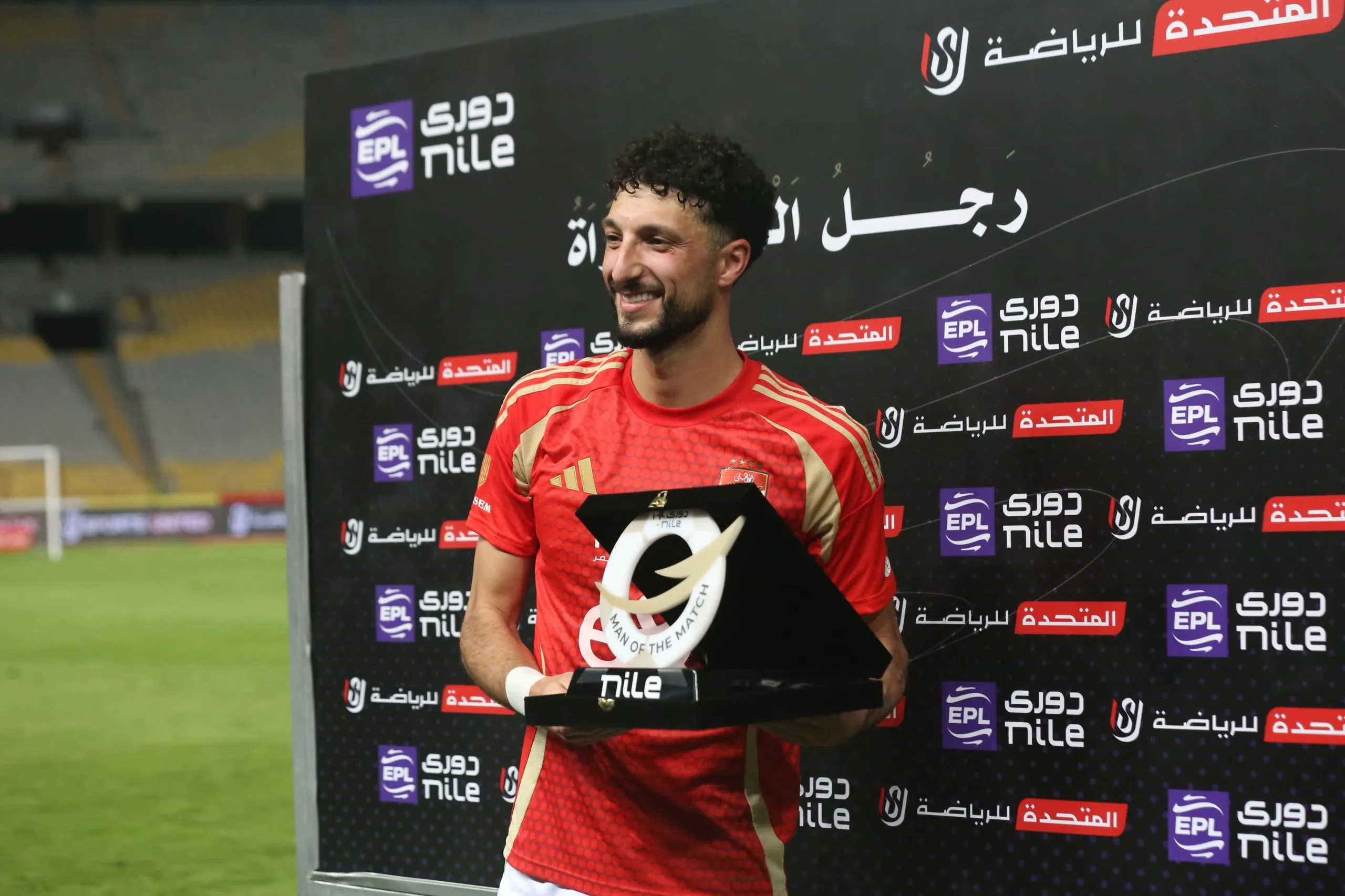 وسام أبو علي رجل مباراة الأهلي والمصري البورسعيدي في الدوري الممتاز وسام أبو علي رجل مباراة الأهلي والمصري البورسعيدي في الدوري الممتاز