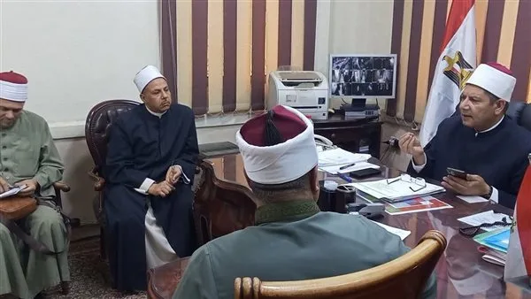 وكيل "أوقاف الغربية" يؤكد ضرورة الالتزام بتعليمات الوزارة لضبط العمل الإداري والدعوي وكيل "أوقاف الغربية" يؤكد ضرورة الالتزام بتعليمات الوزارة لضبط العمل الإداري والدعوي