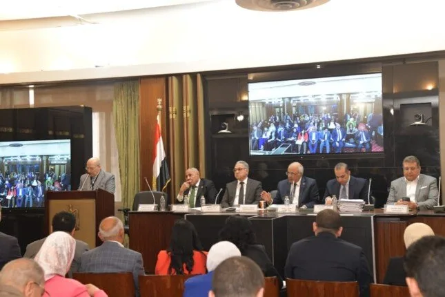 «وكيل إسكان النواب»: مواصلة الحوار حتى الوصول إلى توافق بشأن قانون الإيجارات القديمة «وكيل إسكان النواب»: مواصلة الحوار حتى الوصول إلى توافق بشأن قانون الإيجارات القديمة