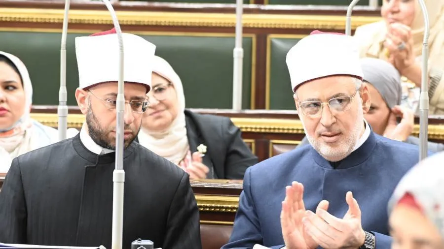 وكيل الأزهر الشريف: قانون الفتوى يمثل طفرة غير مسبوقة في هذا المجال وكيل الأزهر الشريف: قانون الفتوى يمثل طفرة غير مسبوقة في هذا المجال