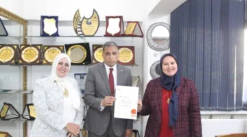 وكيل تعليم الجيزة يكرم مدربي برنامج TEA التابع للمركز الثقافي البريطاني