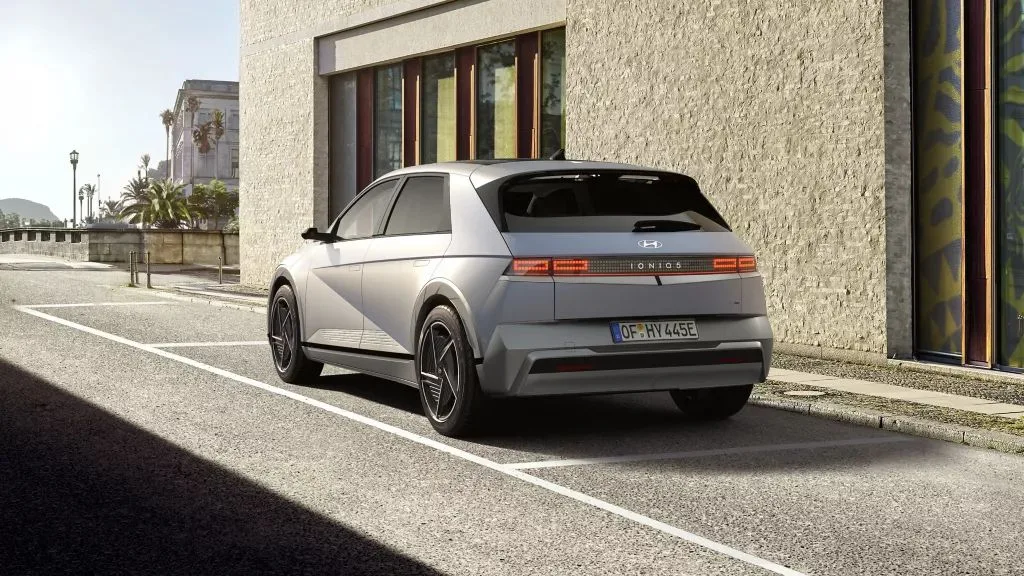 وكيل هيونداي يطرح نسخة فيس ليفت من IONIQ 5 الكهربائية وكيل هيونداي يطرح نسخة فيس ليفت من IONIQ 5 الكهربائية