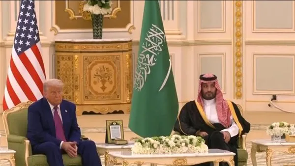 ولي العهد السعودي والرئيس ترامب يحضران توقيع اتفاقيات تعاون بين المملكة وأمريكا (فيديو) ولي العهد السعودي والرئيس ترامب يحضران توقيع اتفاقيات تعاون بين المملكة وأمريكا (فيديو)