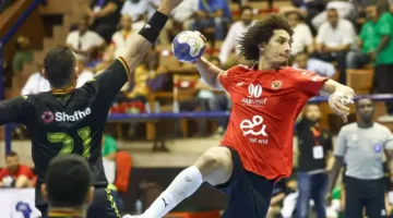 يد الأهلي تتخطى الترجي وتتربع على عرش المجموعة في بطولة إفريقيا لأبطال الكؤوس