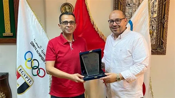 يستقبل ياسر إدريس فريق دبلومة الإدارة الرياضية من “فيفا” يستقبل ياسر إدريس فريق دبلومة الإدارة الرياضية من “فيفا”