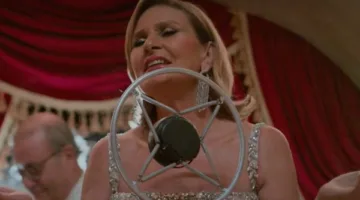 يسرا تعيد غناء “روح للناس ياحب” في أحداث مسلسل برستيج