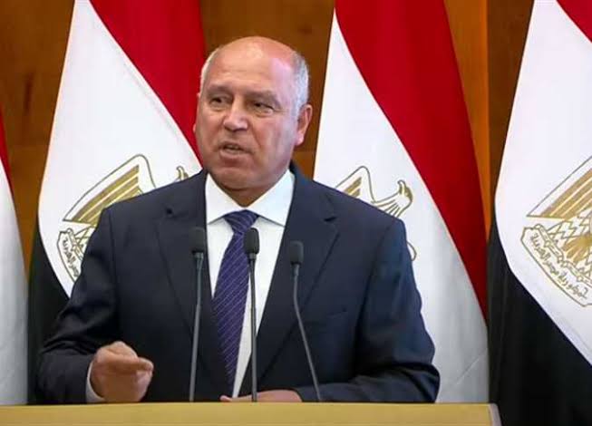 كامل الوزير: 80% من مشروعات البنية التحتية انتهت.. والعالم كله ينظر لنا الآن كامل الوزير: 80% من مشروعات البنية التحتية انتهت.. والعالم كله ينظر لنا الآن
