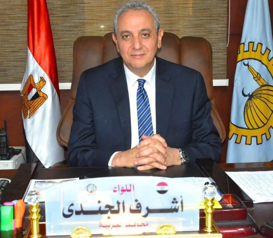 محافظ الغربية: فرق عمل جاهزة على مدار الساعة لضمان احتفالات مريحة وآمنة للمواطنين محافظ الغربية: فرق عمل جاهزة على مدار الساعة لضمان احتفالات مريحة وآمنة للمواطنين