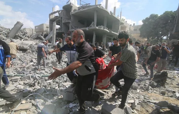 بينهم 9 من المجموعة.. 51 شهيدًا فلسطينيًا نتيجة الهجمات الإسرائيلية على غزة بينهم 9 من المجموعة.. 51 شهيدًا فلسطينيًا نتيجة الهجمات الإسرائيلية على غزة