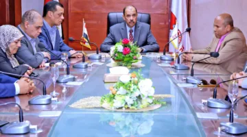 محافظ سوهاج يعقد اجتماعاً لمتابعة امتحانات الثانوية العامة وتنفيذ الإجراءات الرقابية