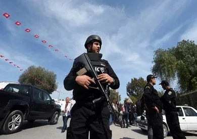 مصرع شخصين نتيجة انفجار خزان في مصنع بتونس مصرع شخصين نتيجة انفجار خزان في مصنع بتونس