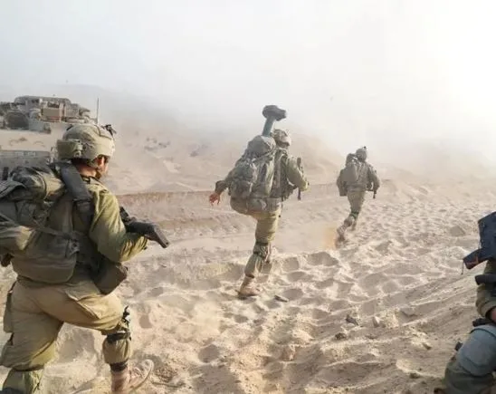 جيش الاحتلال يعلن عن استعادة جثتين لمحتجزين خلال عملية عسكرية في غزة. جيش الاحتلال يعلن عن استعادة جثتين لمحتجزين خلال عملية عسكرية في غزة.