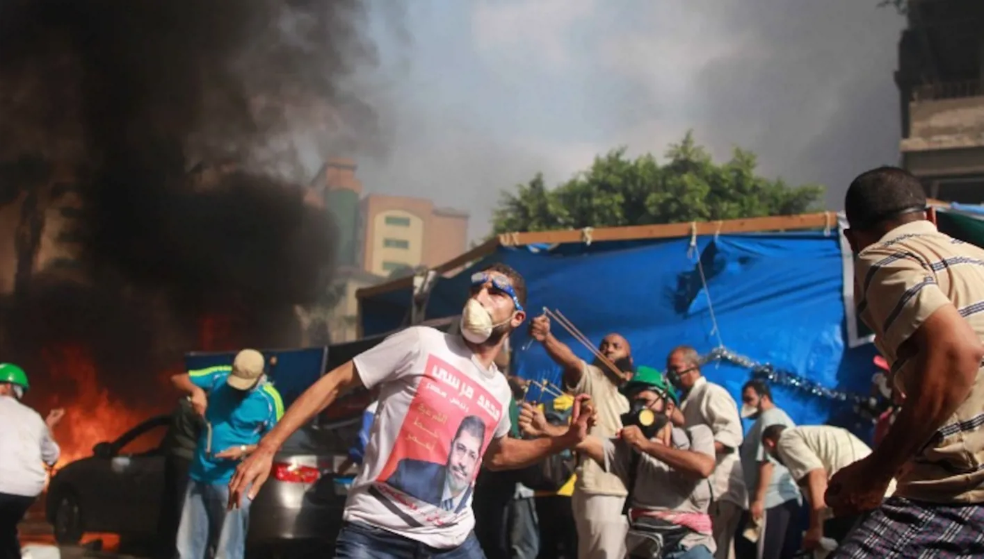 12 عاماً بعد انهيار حكمهم في مصر: انقسامات داخل “الإخوان” وتدهور في دول المهجر
