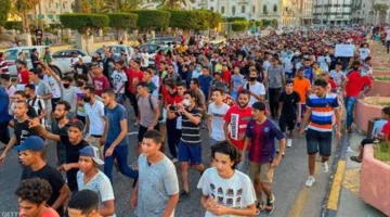 محتجون ليبيون في مجمع مليتة يلوحون بوقف إنتاج النفط خلال 72 ساعة