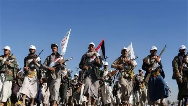 الحوثيون: إسرائيل تقوم بشن غارات على ميناء الحديدة في اليمن الحوثيون: إسرائيل تقوم بشن غارات على ميناء الحديدة في اليمن