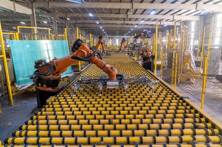 14.8 مليون متر مربع من الزجاج إنتاج “دبي للاستثمار” لعام 2024 14.8 مليون متر مربع من الزجاج إنتاج “دبي للاستثمار” لعام 2024