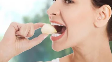 3 مشاكل صحية تختفي تمامًا عند تناول الثوم النيء يوميًا