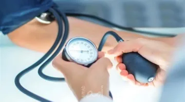 إذا كان ضغط دمك مرتفعًا… 7 وسائل لتخفيضه بسرعة
