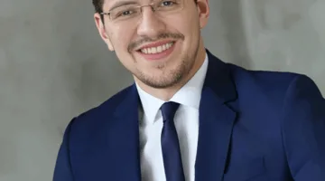 غزة: بين رمز المقاومة وحق العيش الكريم