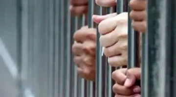 تم تجديد احتجاز ثلاثة أشخاص عاطلين بتهمة قتل شاب في الوايلي بسبب 5000 جنيه.