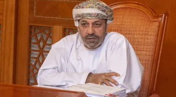 وزير الداخلية يلتقي بالمحافظين