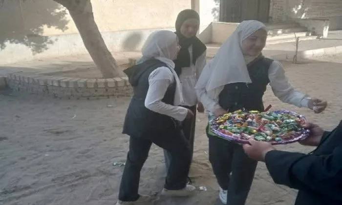 مبادرة إنسانية بطعم الشوكولاتة تخفف قلق طلاب الإعدادية في إطسا بالفيوم مبادرة إنسانية بطعم الشوكولاتة تخفف قلق طلاب الإعدادية في إطسا بالفيوم