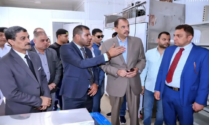محافظ سوهاج ي inaugurate منفذ “حياة كريمة” لبيع اللحوم والمواد الغذائية بأسعار منخفضة. محافظ سوهاج ي inaugurate منفذ “حياة كريمة” لبيع اللحوم والمواد الغذائية بأسعار منخفضة.