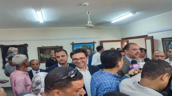 وزير الثقافة ومحافظ سوهاج يطلقان بيت ثقافة أخميم بعد تجديده وزير الثقافة ومحافظ سوهاج يطلقان بيت ثقافة أخميم بعد تجديده