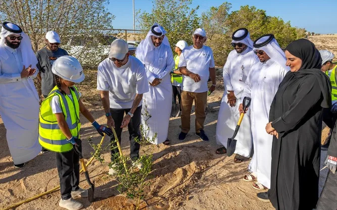 وزارة البلدية تُشارك في فعالية “شاطئ أنقى” لتعزيز الوعي البيئي لدى الأطفال وزارة البلدية تُشارك في فعالية “شاطئ أنقى” لتعزيز الوعي البيئي لدى الأطفال