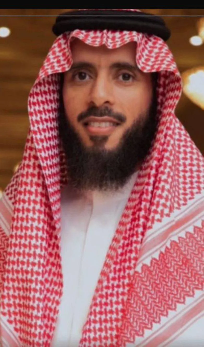 الغامدي يحصل على درجة الدكتوراة بتقدير عالٍ الغامدي يحصل على درجة الدكتوراة بتقدير عالٍ