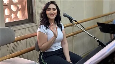اليوم.. مي فاروق تقدم عرضاً غنائياً على المسرح الرئيسي في دار الأوبرا المصرية. اليوم.. مي فاروق تقدم عرضاً غنائياً على المسرح الرئيسي في دار الأوبرا المصرية.