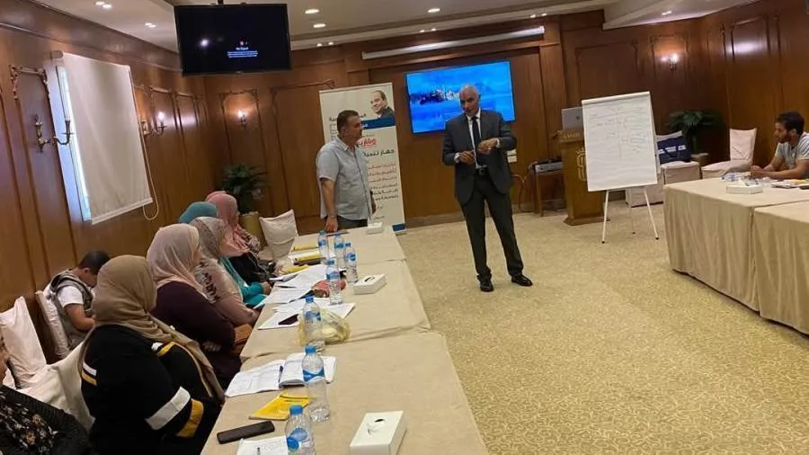 محافظ المنيا: الدعم المستمر للمشاريع الصغيرة يعزز التنمية ويوفر فرص عمل حقيقية محافظ المنيا: الدعم المستمر للمشاريع الصغيرة يعزز التنمية ويوفر فرص عمل حقيقية