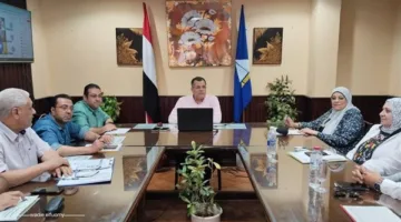 مدير “تعليم دمياط” يشرف على امتحانات المرحلة الإعدادية من غرفة التحكم