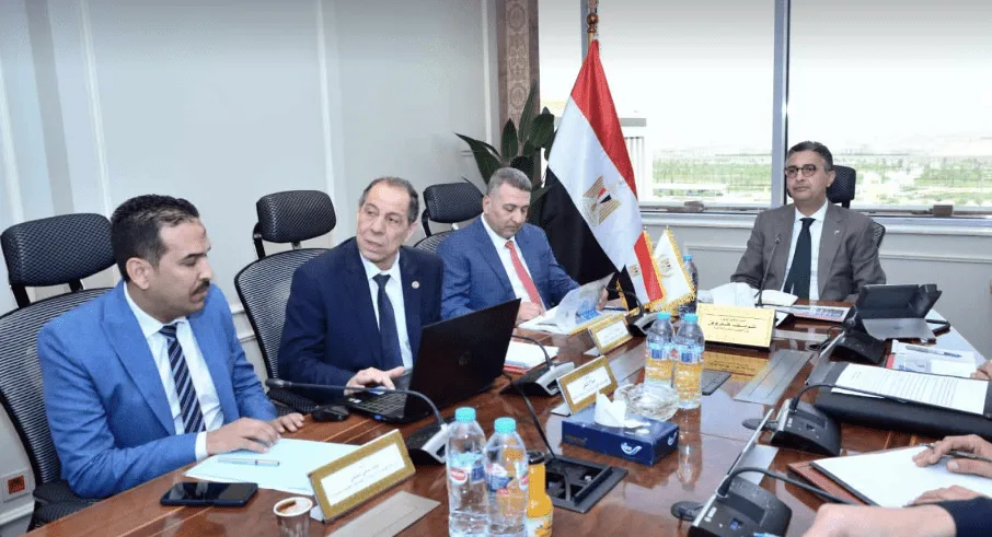 وزير التموين يأمر بتحسين أداء مصانع شركة السكر وتجديد خطوط الإنتاج.