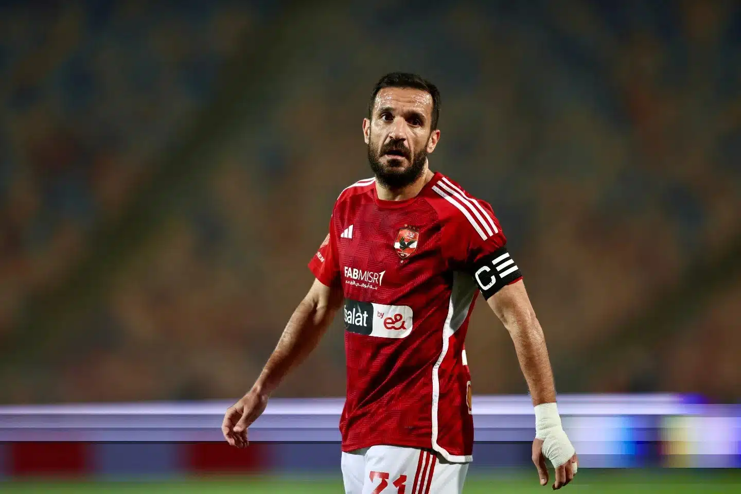 علي معلول يوضح موقفه من عرض زد.. وكريم نيدفيد يعتبر مفتاح الأهلي لإنجاز الصفقة التبادلية علي معلول يوضح موقفه من عرض زد.. وكريم نيدفيد يعتبر مفتاح الأهلي لإنجاز الصفقة التبادلية