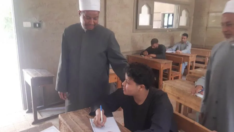 جولة شاملة لمراقبة امتحانات الثانوية الأزهرية في سوهاج جولة شاملة لمراقبة امتحانات الثانوية الأزهرية في سوهاج