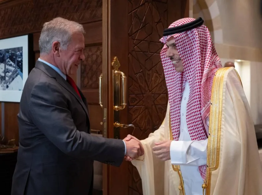 ملك الأردن يستقبل وفد اللجنة الوزارية المعنية بغزة ملك الأردن يستقبل وفد اللجنة الوزارية المعنية بغزة