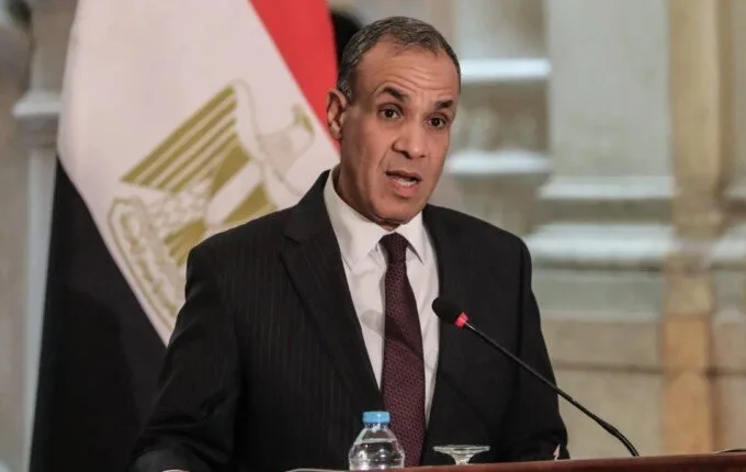 غدًا.. مناقشات بين مصر وإيران واجتماع ثلاثي مع رئيس وكالة الطاقة الذرية. غدًا.. مناقشات بين مصر وإيران واجتماع ثلاثي مع رئيس وكالة الطاقة الذرية.