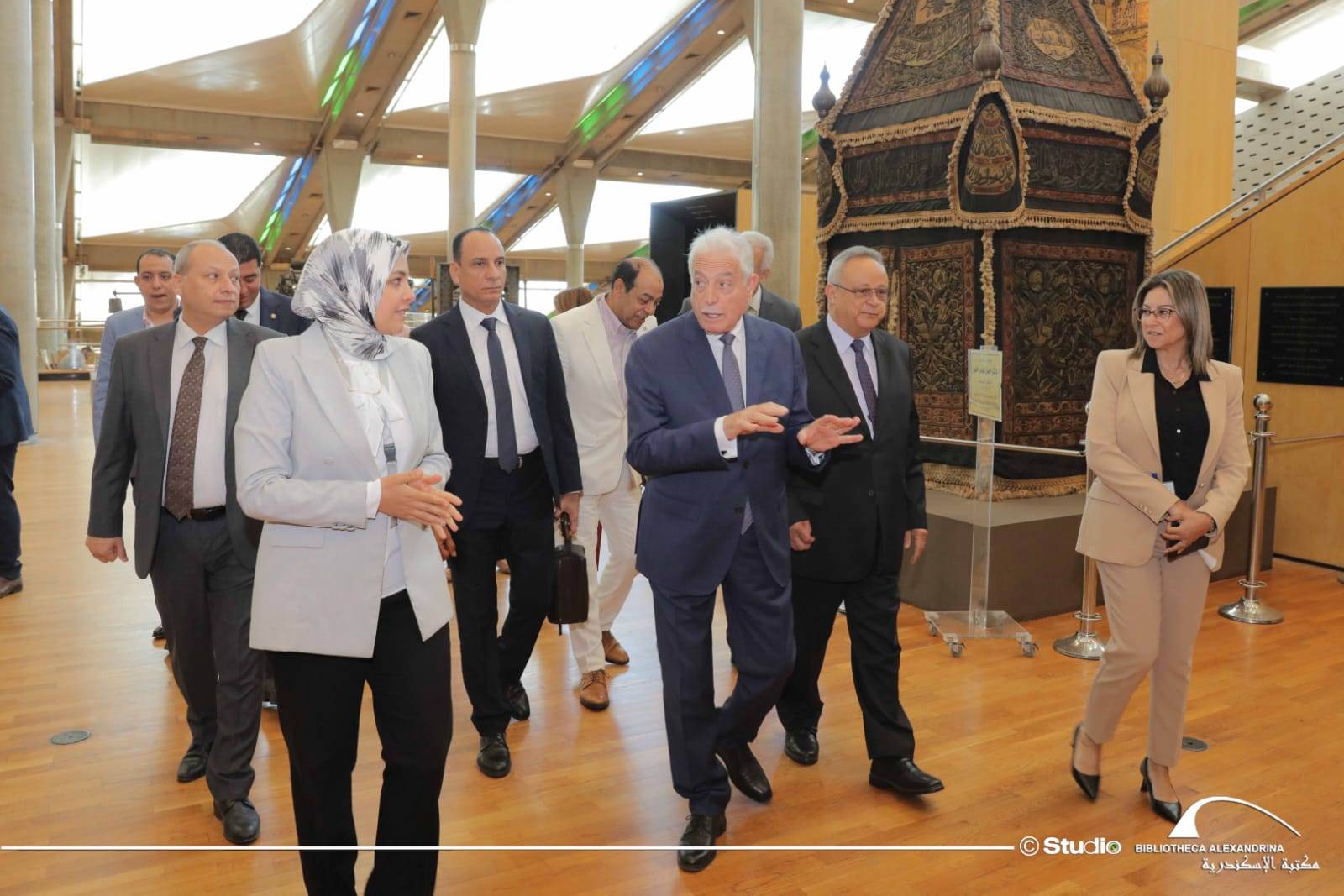 اللواء أركان حرب د. خالد فودة يحاضر في مكتبة الإسكندرية