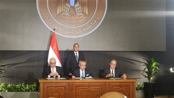 250 ألف وظيفة جديدة.. رئيس الوزراء يشهد توقيع اتفاقية مشروع جريان بالشراكة مع القطاع الخاص. 250 ألف وظيفة جديدة.. رئيس الوزراء يشهد توقيع اتفاقية مشروع جريان بالشراكة مع القطاع الخاص.