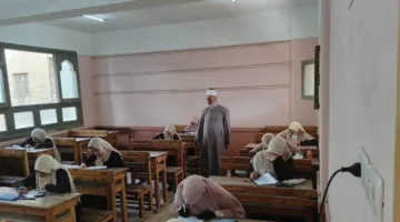 رئيس منطقة سوهاج الأزهرية يراقب امتحانات الثانوية العامة في معاهد طهطا