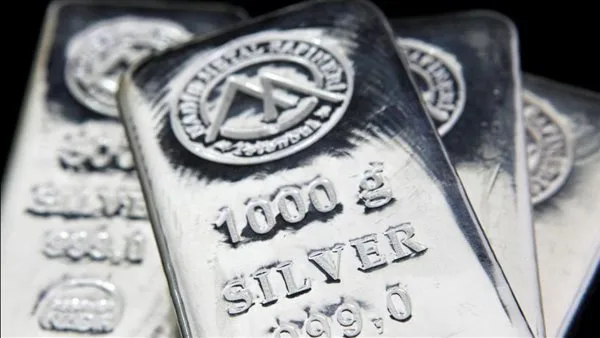 5 عوامل تعزز ارتفاع أسعار الفضة على مستوى العالم
