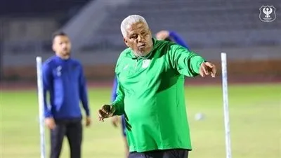ميمي عبد الرازق: آمل أن يتوج بيراميدز بلقب دوري أبطال أفريقيا، والأهلي لا يعرف الهزيمة. ميمي عبد الرازق: آمل أن يتوج بيراميدز بلقب دوري أبطال أفريقيا، والأهلي لا يعرف الهزيمة.