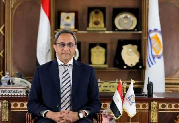محافظ قنا يوقع اتفاقية تعاون لتحديث مستشفى نقادة المركزي باستثمار قدره 20 مليون جنيه محافظ قنا يوقع اتفاقية تعاون لتحديث مستشفى نقادة المركزي باستثمار قدره 20 مليون جنيه
