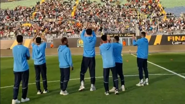 بيراميدز يواجه صن داونز في نهائي دوري أبطال إفريقيا: يورشيتش يكشف التشكيلة ويؤكد الدعم الجماهيري. بيراميدز يواجه صن داونز في نهائي دوري أبطال إفريقيا: يورشيتش يكشف التشكيلة ويؤكد الدعم الجماهيري.