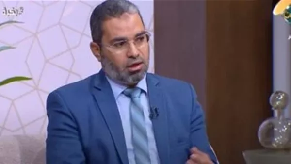 أحمد الرخ يشرح حكم سجود السهو بسبب الشك (فيديو) أحمد الرخ يشرح حكم سجود السهو بسبب الشك (فيديو)