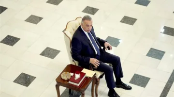 الكاظمي يناقش النظام البرلماني: لم يكن موفقاً منذ الحقبة الملكية