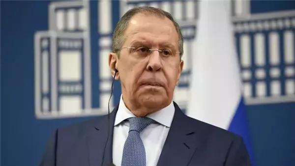 لافروف يتباحث مع نظيره الأمريكي حول المفاوضات بين روسيا وأوكرانيا لافروف يتباحث مع نظيره الأمريكي حول المفاوضات بين روسيا وأوكرانيا