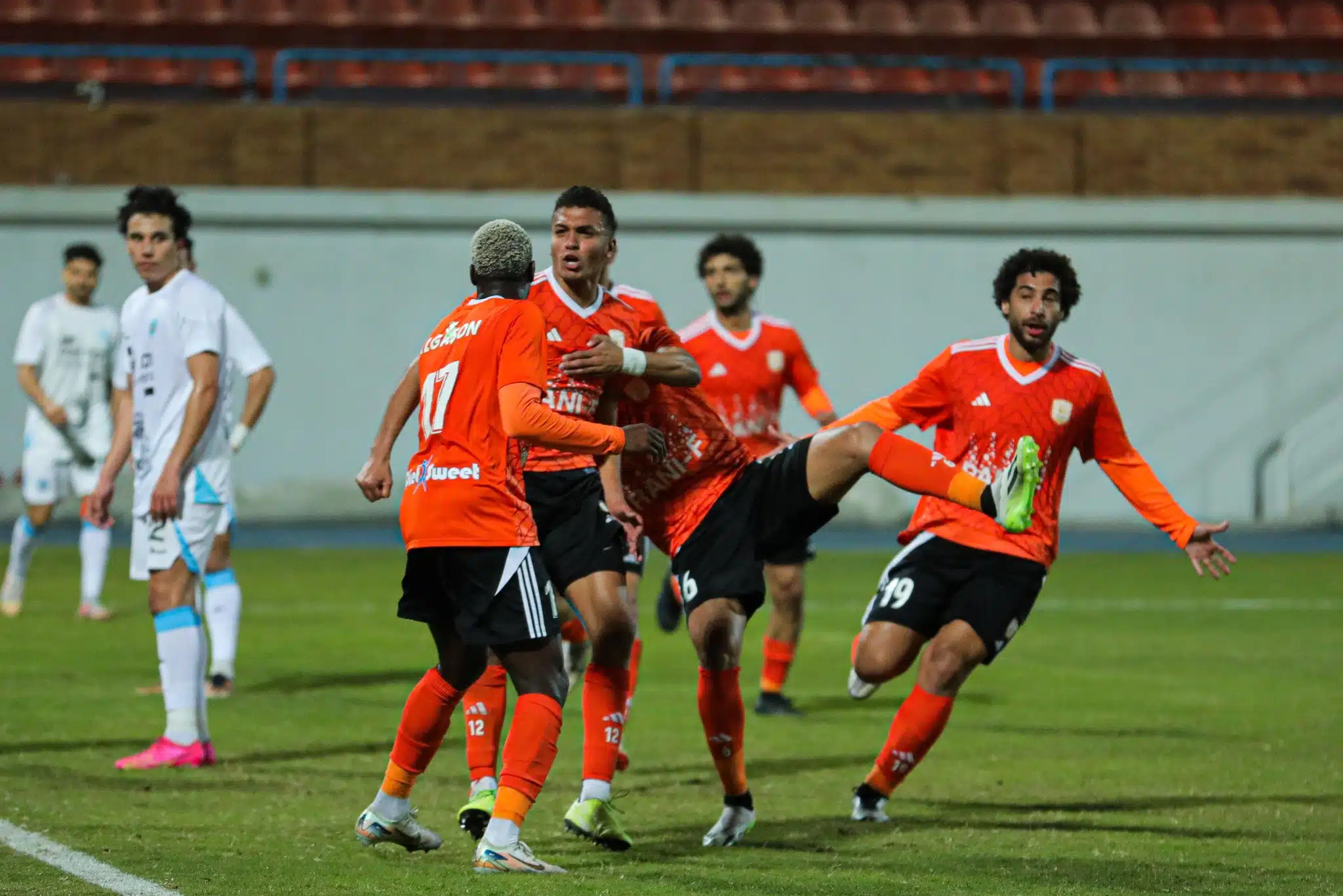 بسبب النادي الأهلي.. فاركو يسخر من فوز بيراميدز بلقب دوري الأبطال “صورة” بسبب النادي الأهلي.. فاركو يسخر من فوز بيراميدز بلقب دوري الأبطال “صورة”