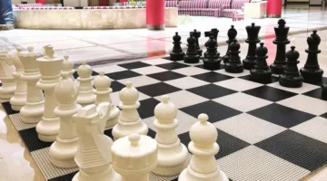 تعزيز مهارات طلاب جامعة قطر في لعبة الشطرنج